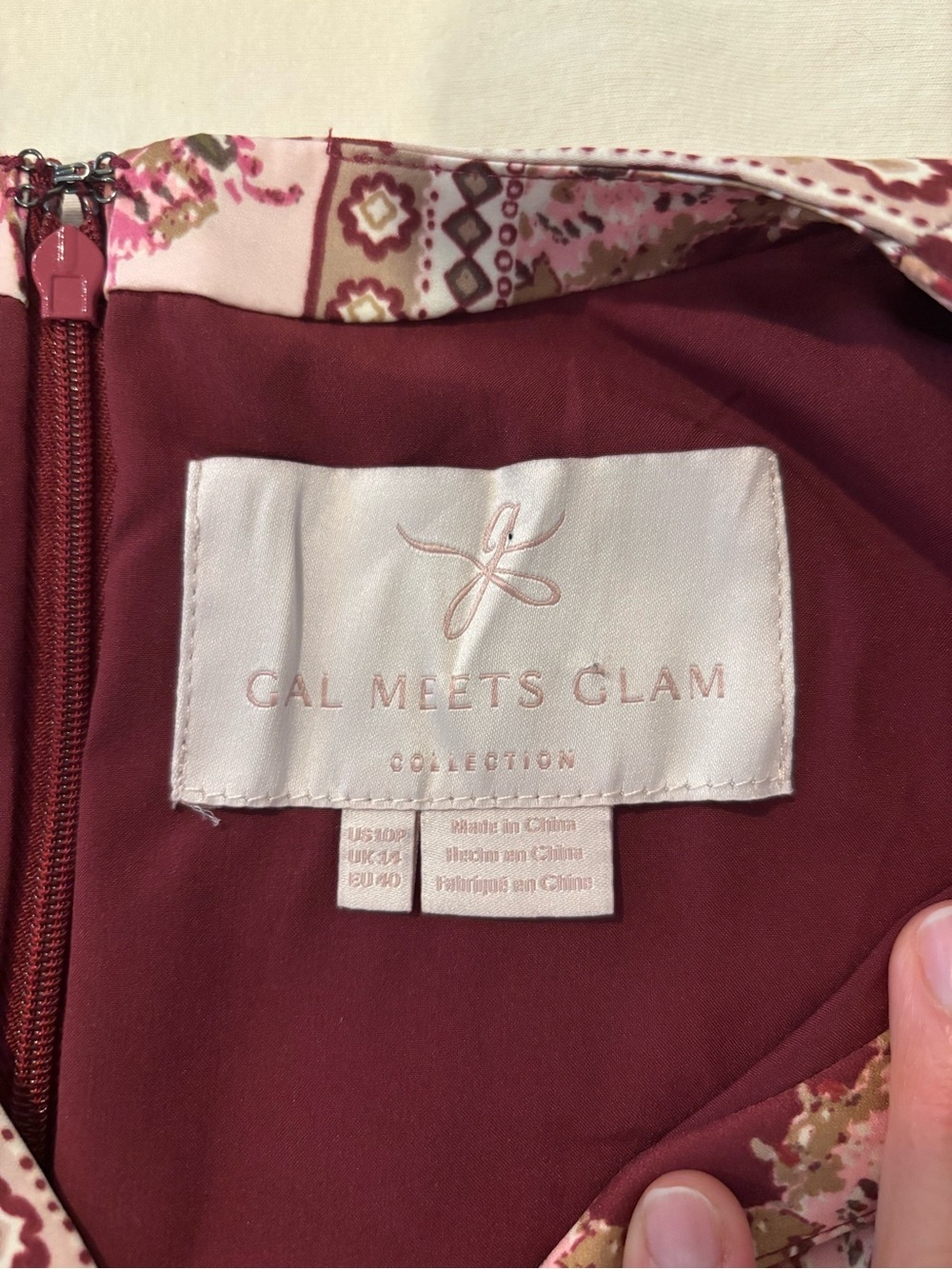 Gal Meets Glam Liza Print Charmeuse Midi Dress Burgundy Boho 10P - Picture 8 of 9